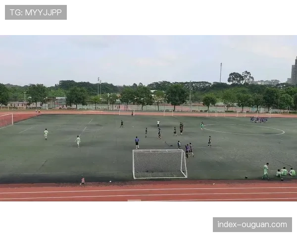 文化：马赛市启动“足球与社区”项目，利用俱乐部影响力开展青少年教育活动